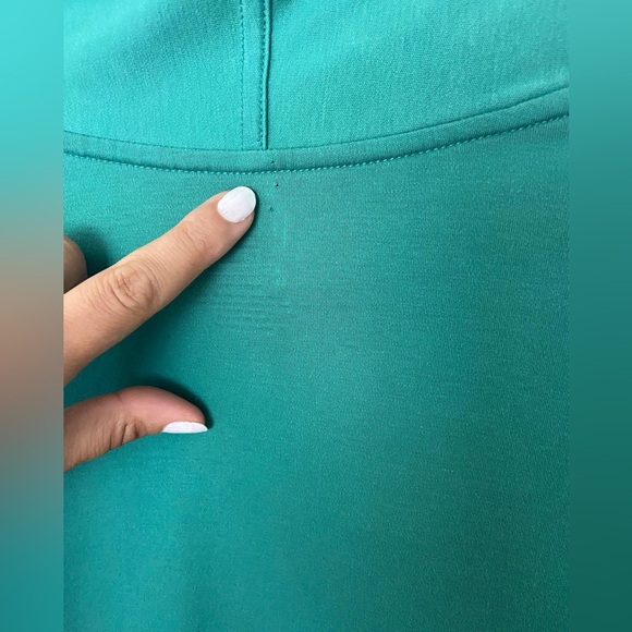 L.L. Bean Cardigan in Sea Green - SO soft - size Regular L - small flaw - Picture 3 of 4